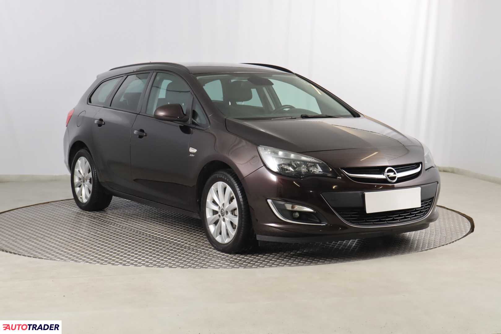 Opel Astra 2013 2.0 162 KM