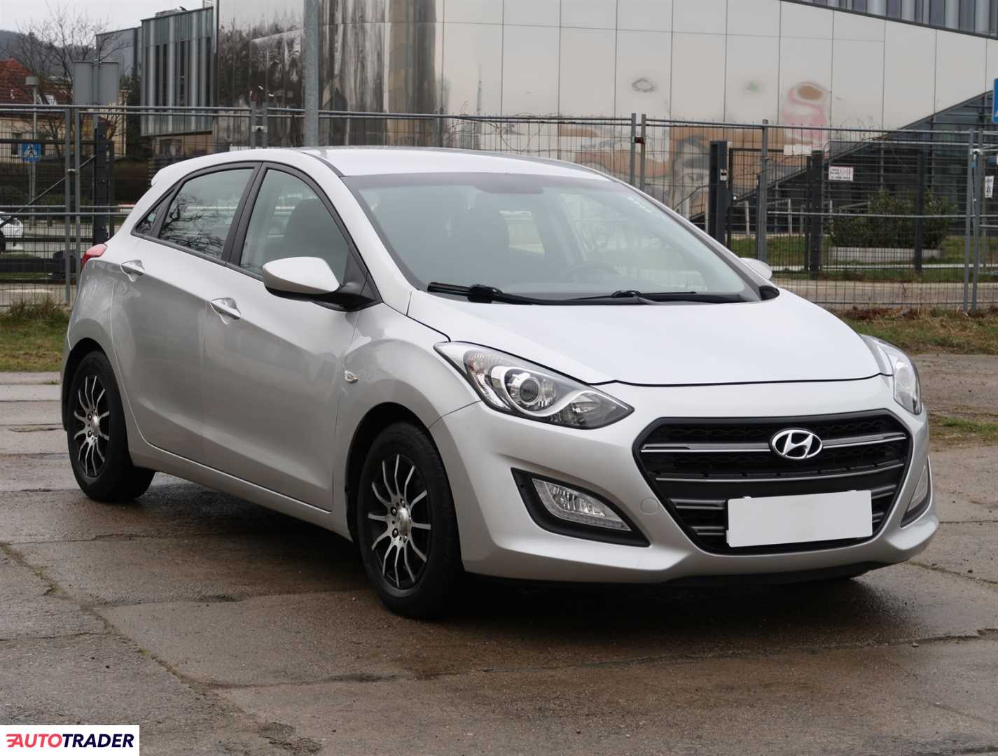 Hyundai i30 2016 1.6 108 KM