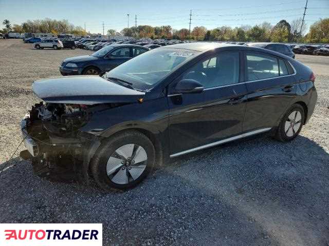 Hyundai IONIQ Hybrid 2021 1