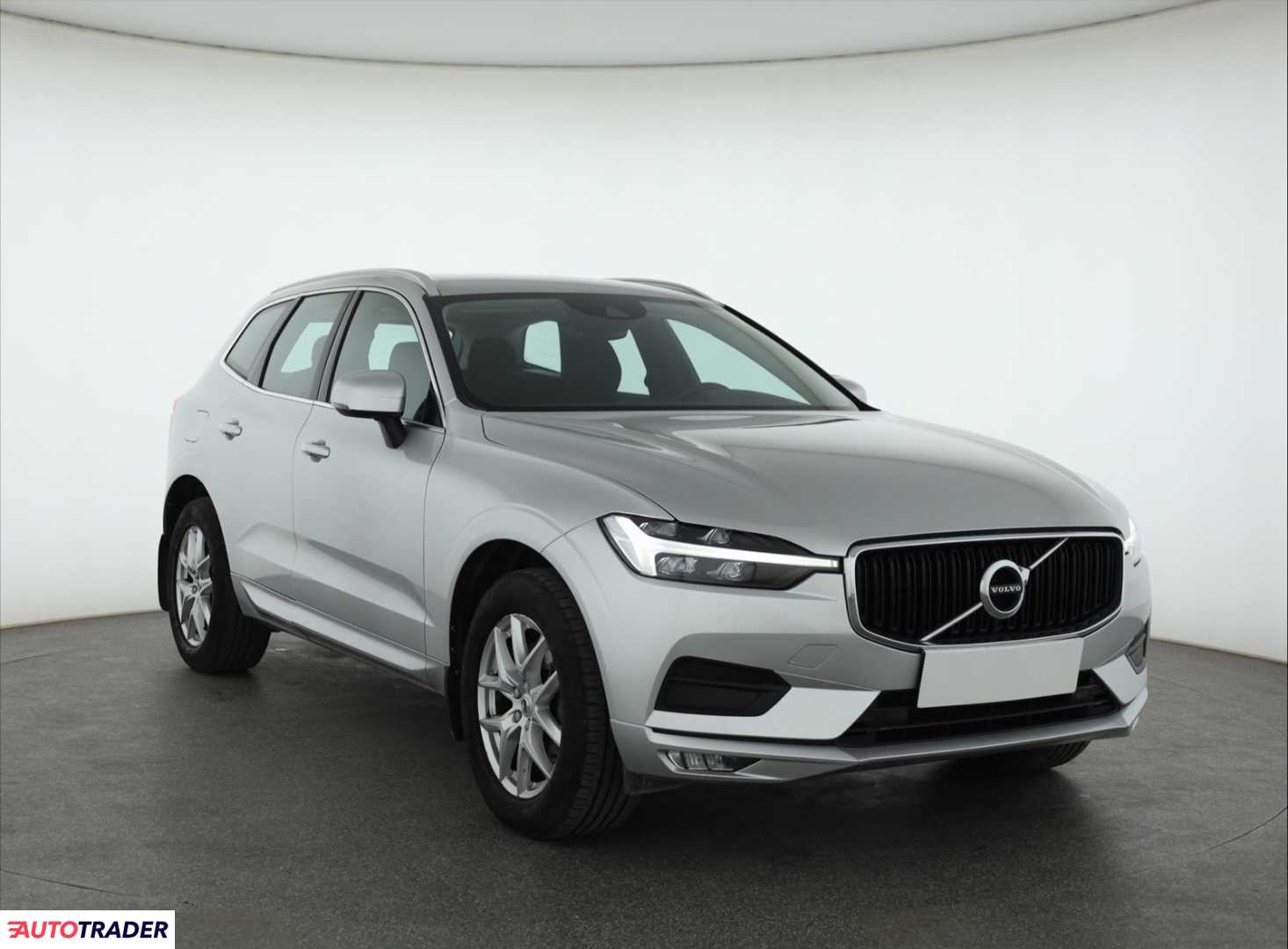 Volvo XC60 2021 2.0 246 KM