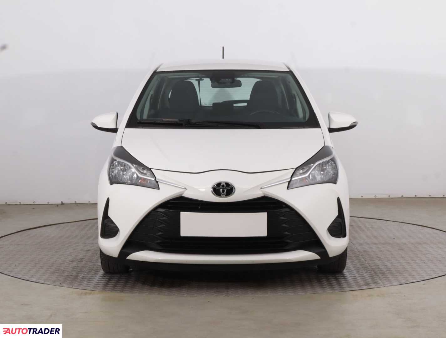 Toyota Yaris 2018 1.0 71 KM