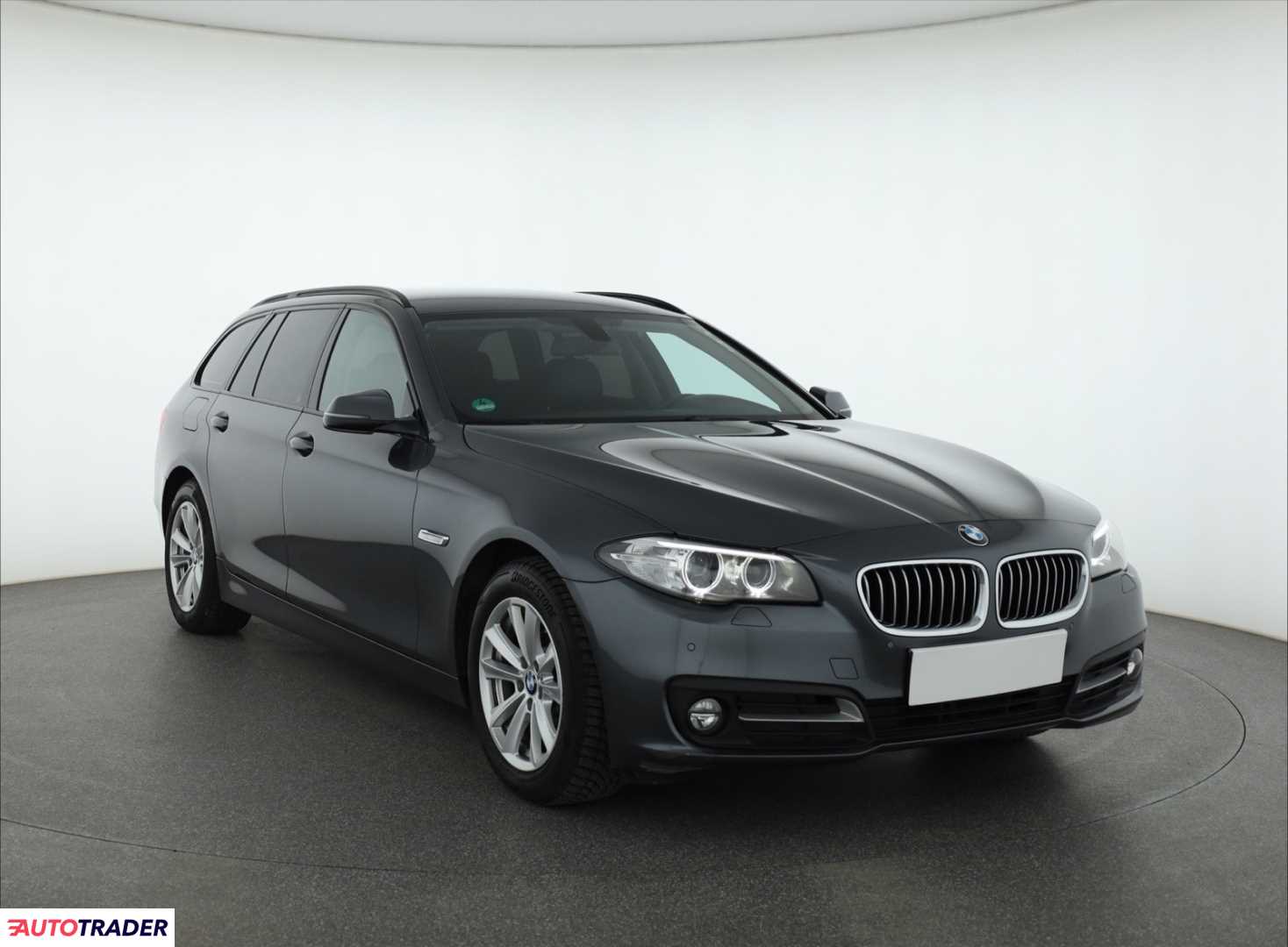 BMW 520 2.0 160 KM 2016r. (Piaseczno)