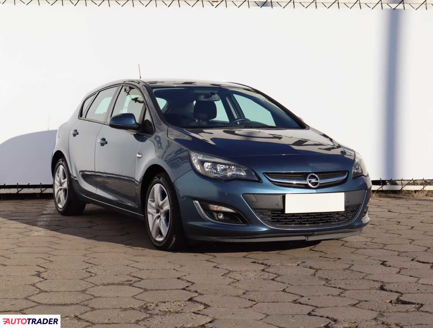 Opel Astra 2013 1.6 113 KM