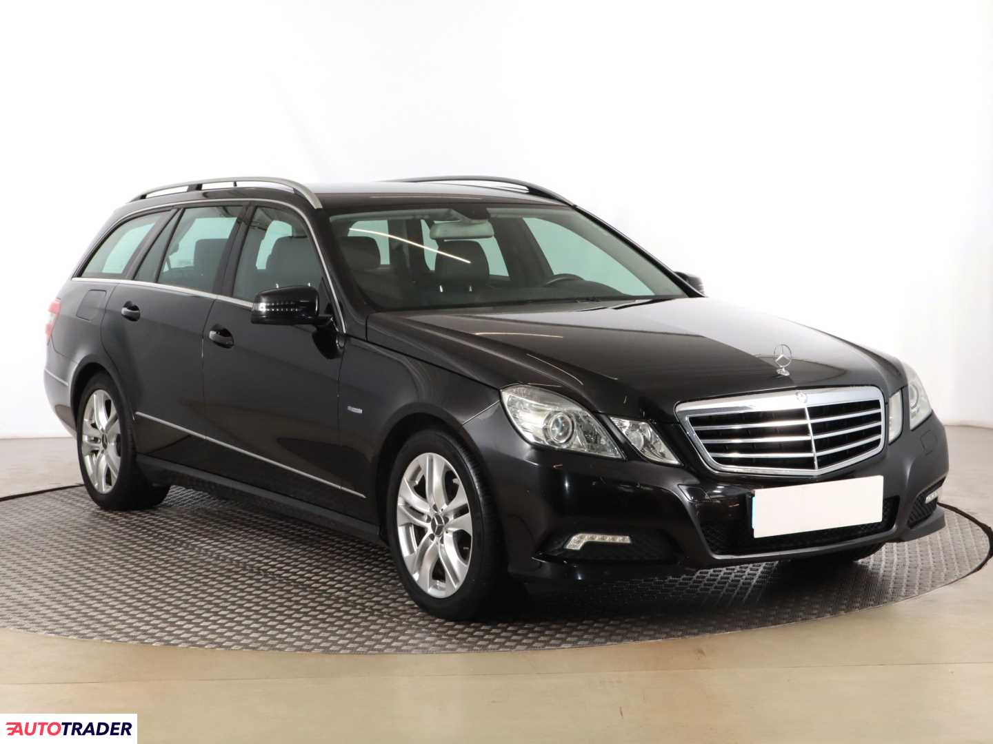 Mercedes E-klasa 2010 1.8 181 KM