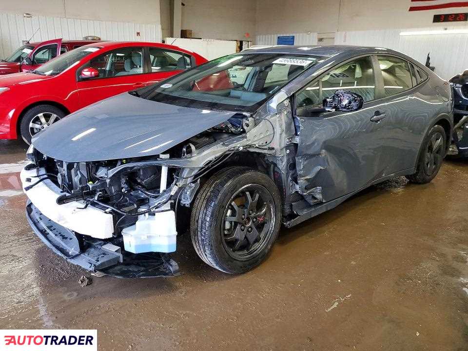 Toyota Prius 2025 2