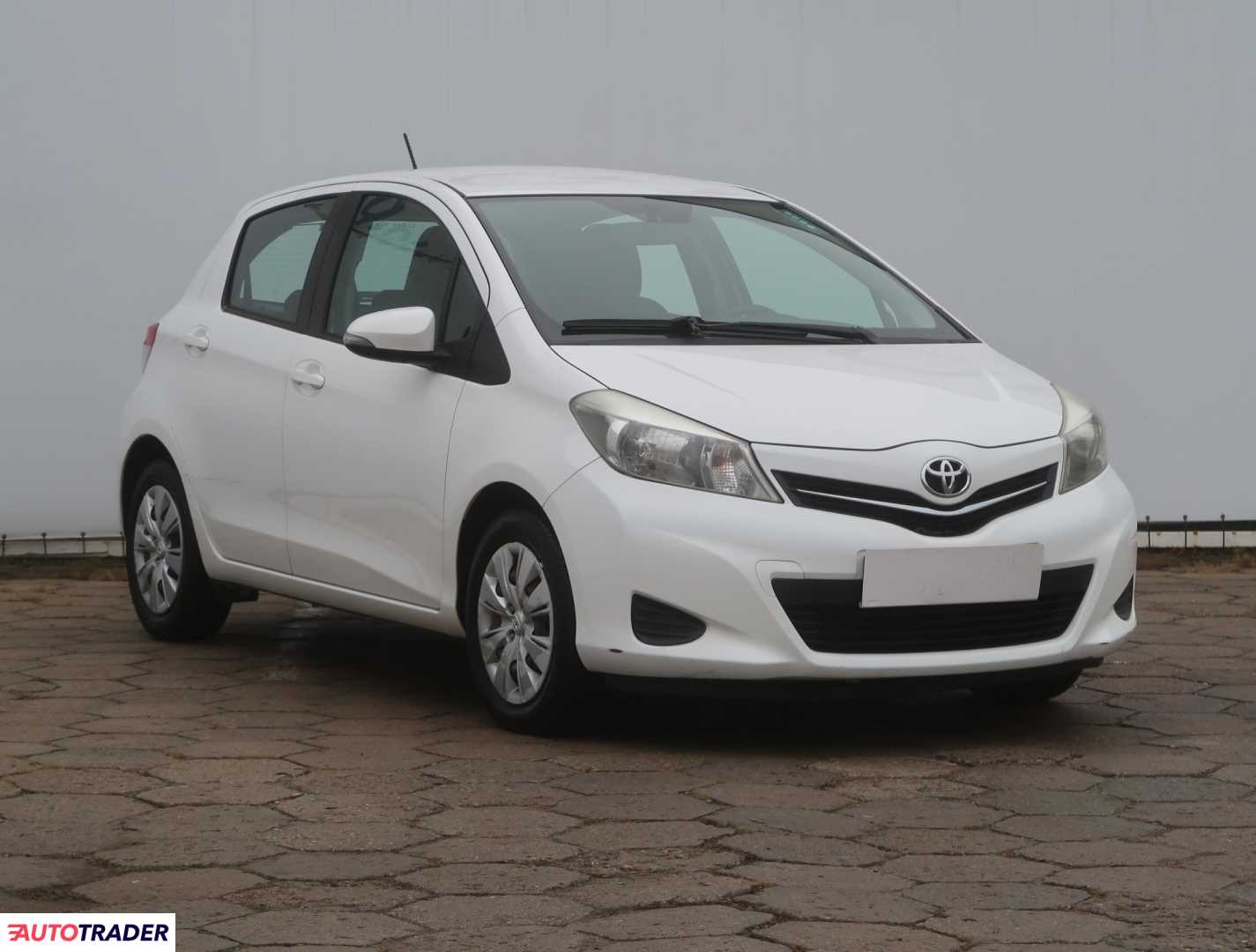 Toyota Yaris 2013 1.0 68 KM