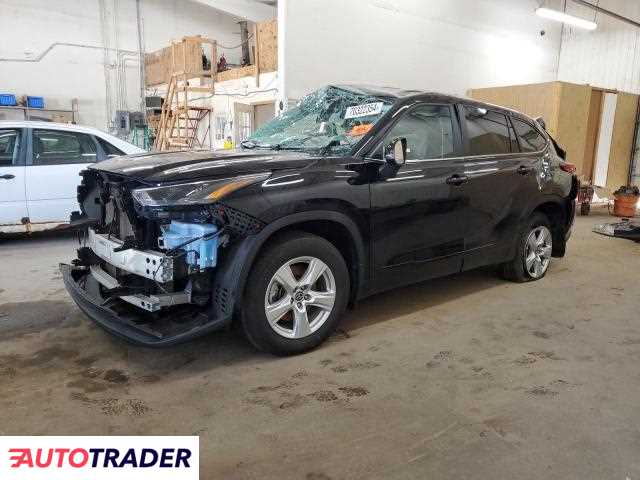 Toyota Highlander 2.0 benzyna 2023r. (HAM LAKE)