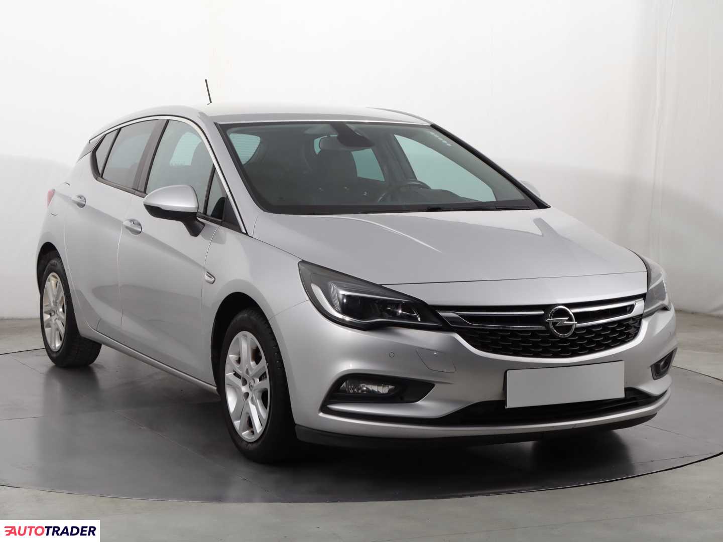 Opel Astra 2016 1.4 123 KM