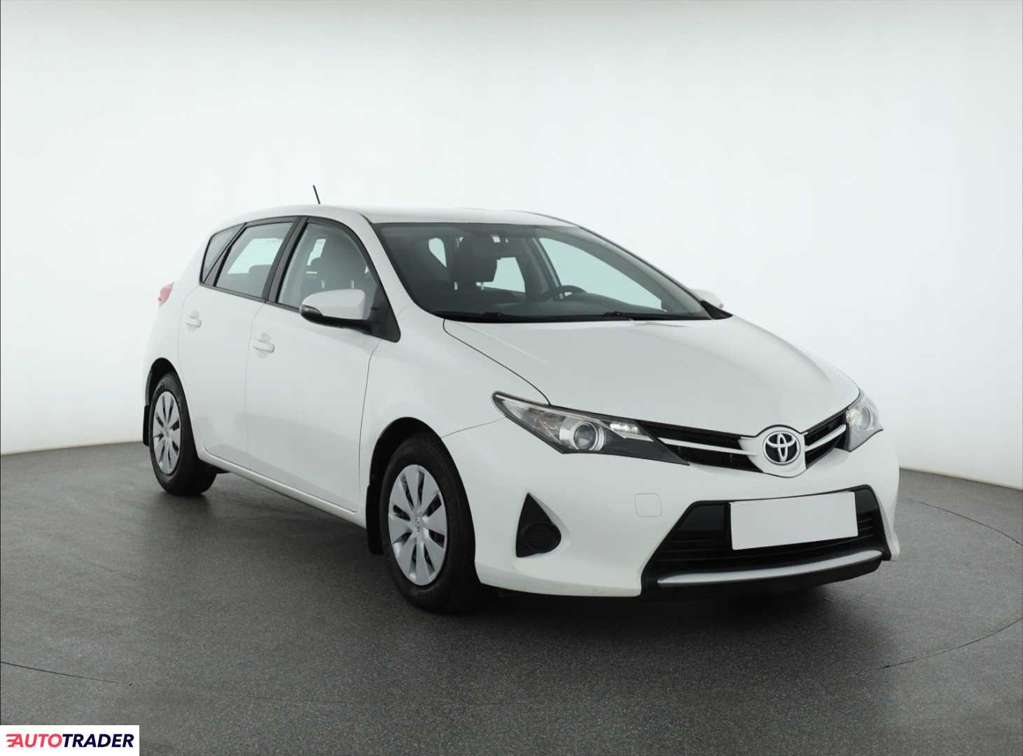 Toyota Auris 2013 1.4 88 KM Toyota Auris 2013 1.4 88 KM