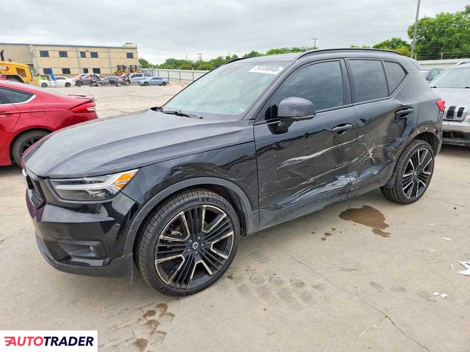 Volvo XC40 2022 2