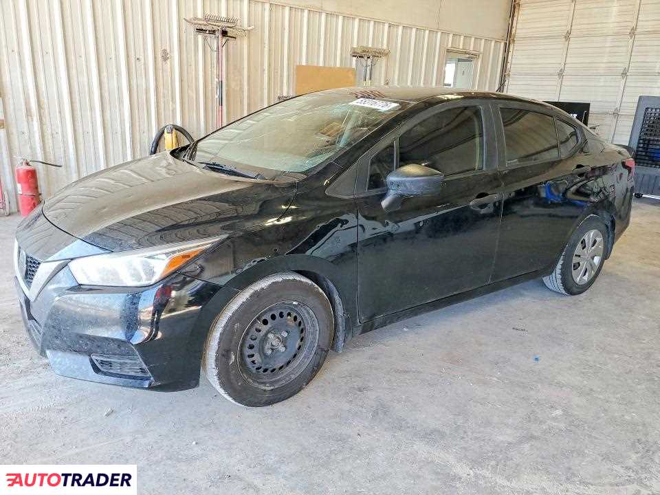 Nissan Versa 2020 1