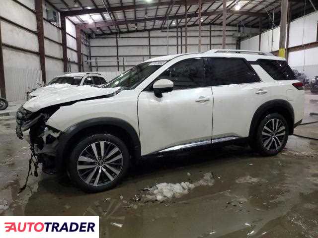 Nissan Pathfinder 2022 3