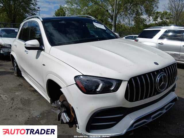 Mercedes GL 2021 3
