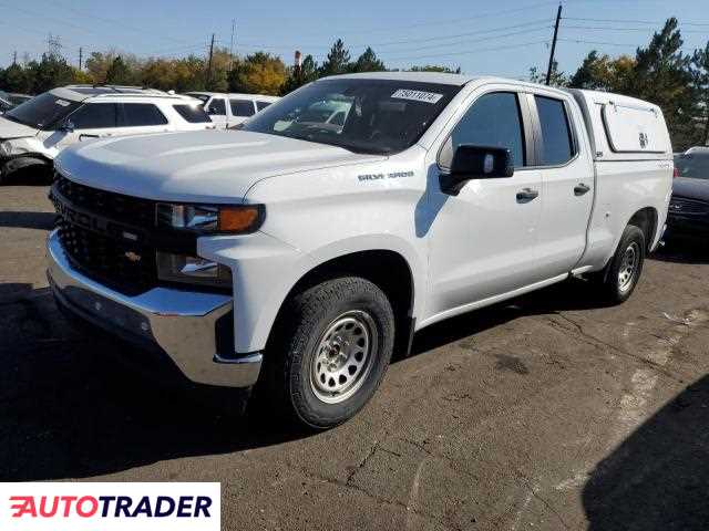 Chevrolet Silverado 2019 4