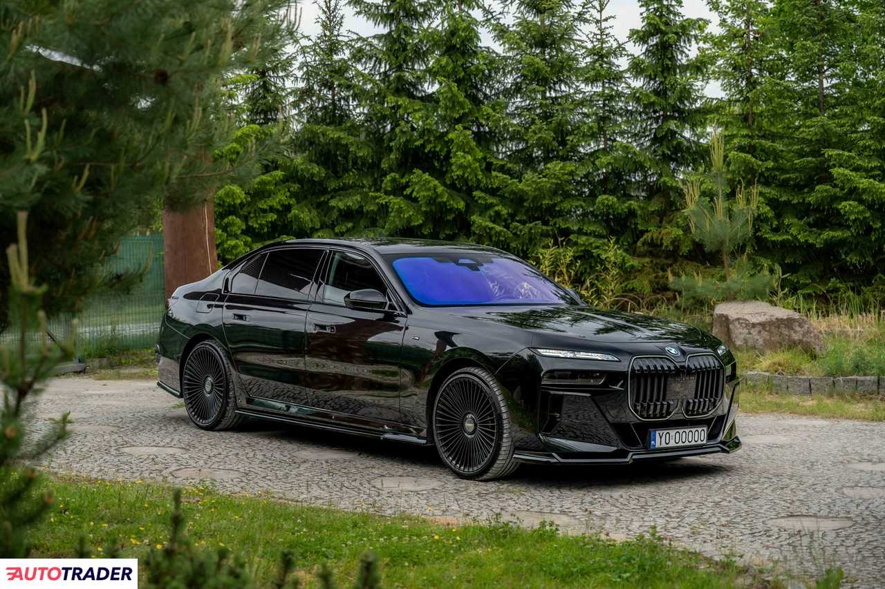 BMW 740 2024 3.0 286 KM BMW 740 2024 3.0 286 KM