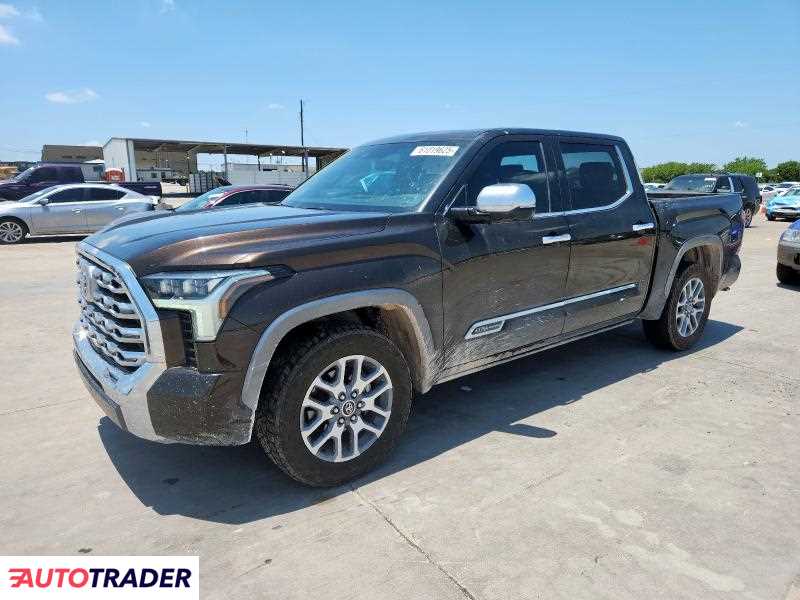Toyota Tundra 2022 3