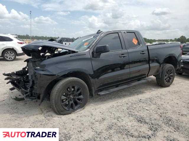 Chevrolet Silverado 4.0 benzyna 2020r. (HOUSTON)