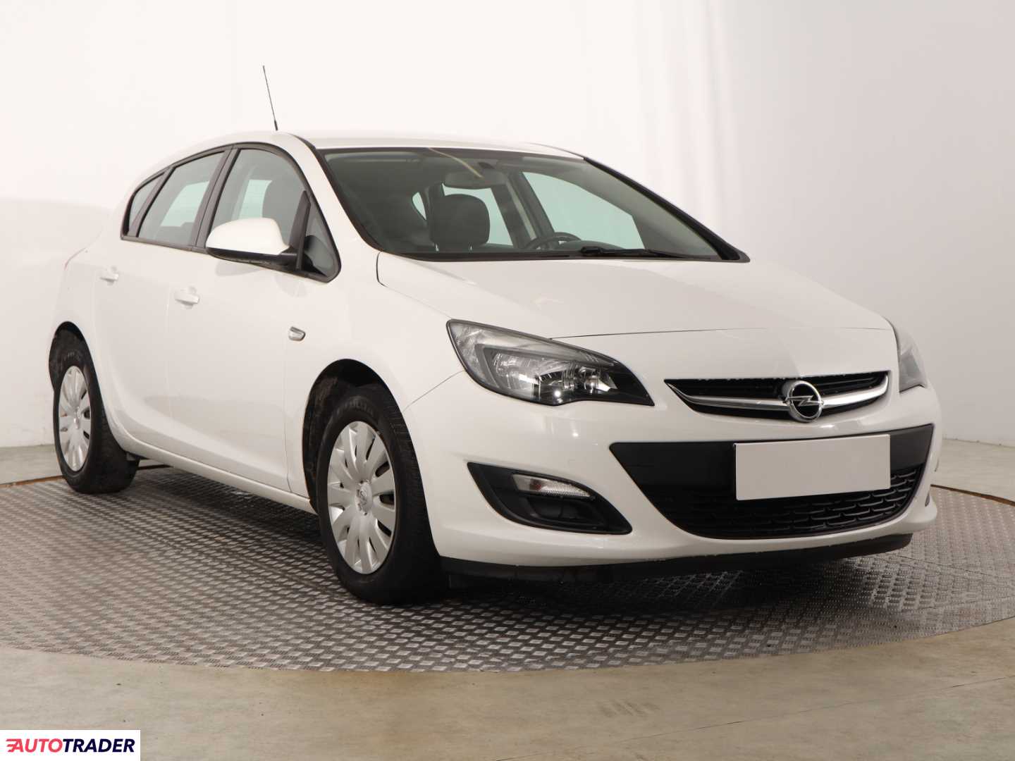 Opel Astra 2013 1.4 99 KM