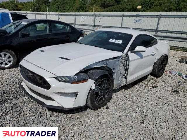 Ford Mustang 5.0 benzyna 2020r. (MEMPHIS)