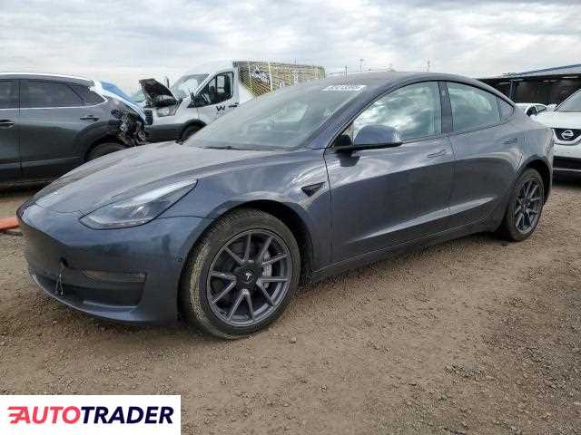 Tesla Model 3 2022