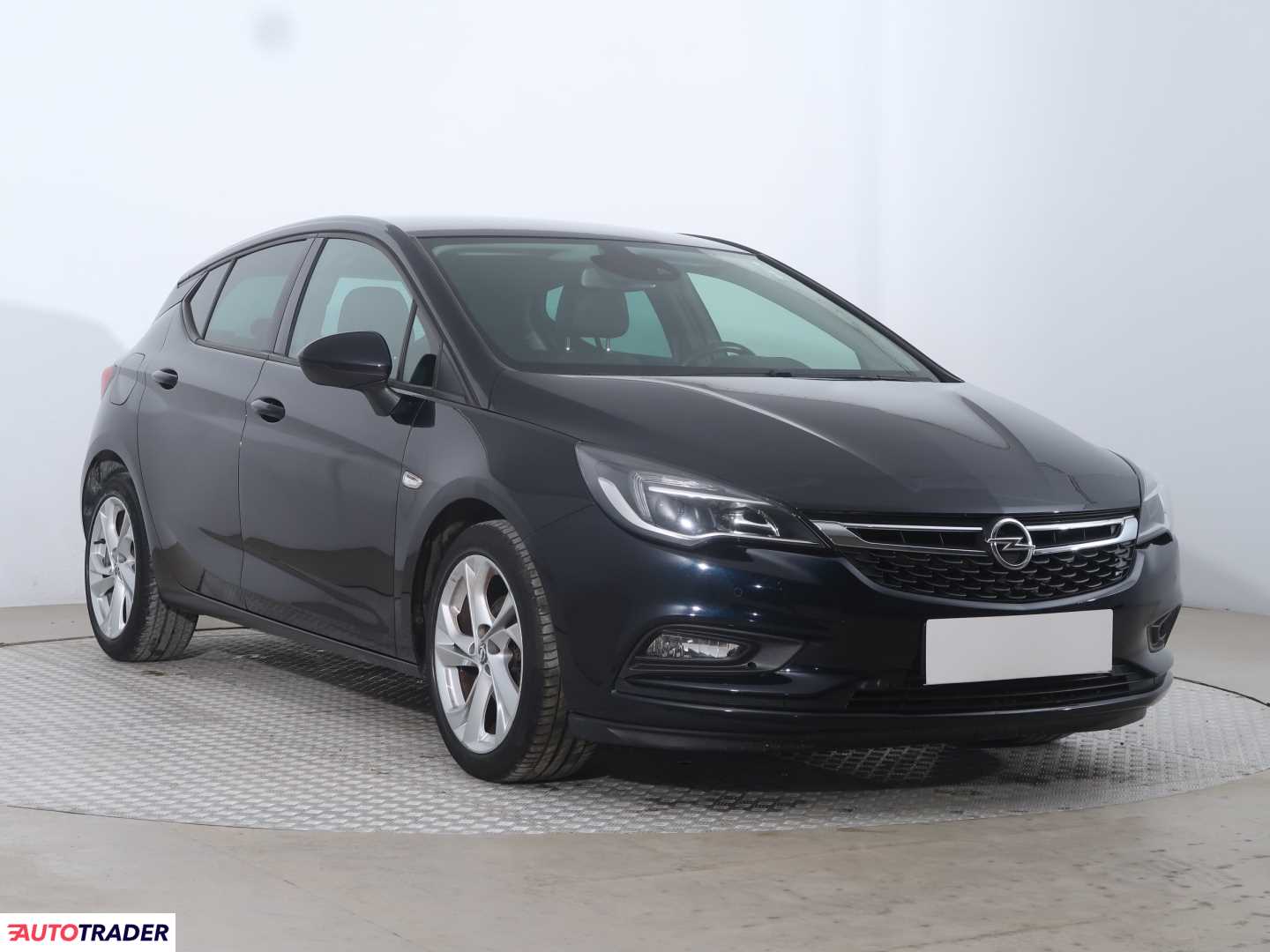 Opel Astra 1.4 123 KM 2017r. (Piaseczno)