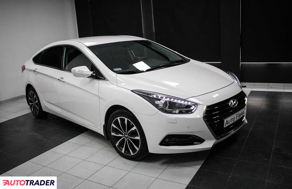 Hyundai i40 2015 1.7 141 KM Hyundai i40 2015 1.7 141 KM