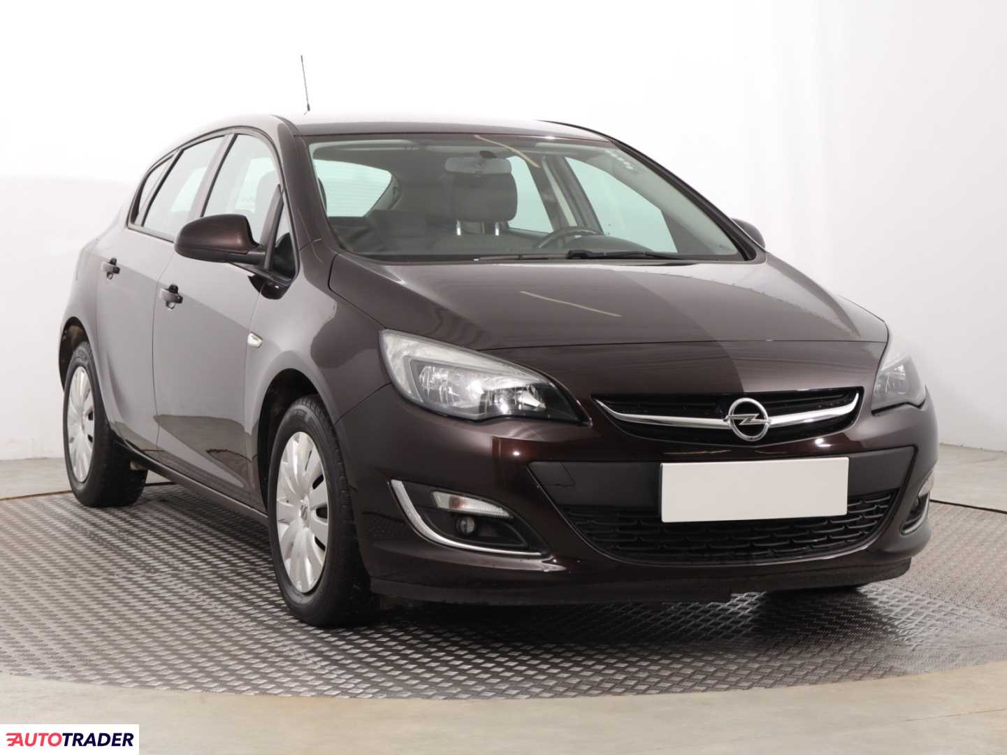 Opel Astra 2013 1.6 113 KM