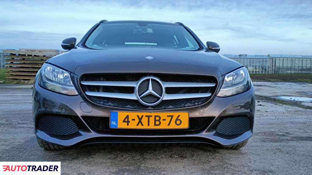 Mercedes C-klasa 2014 1.6 156 KM