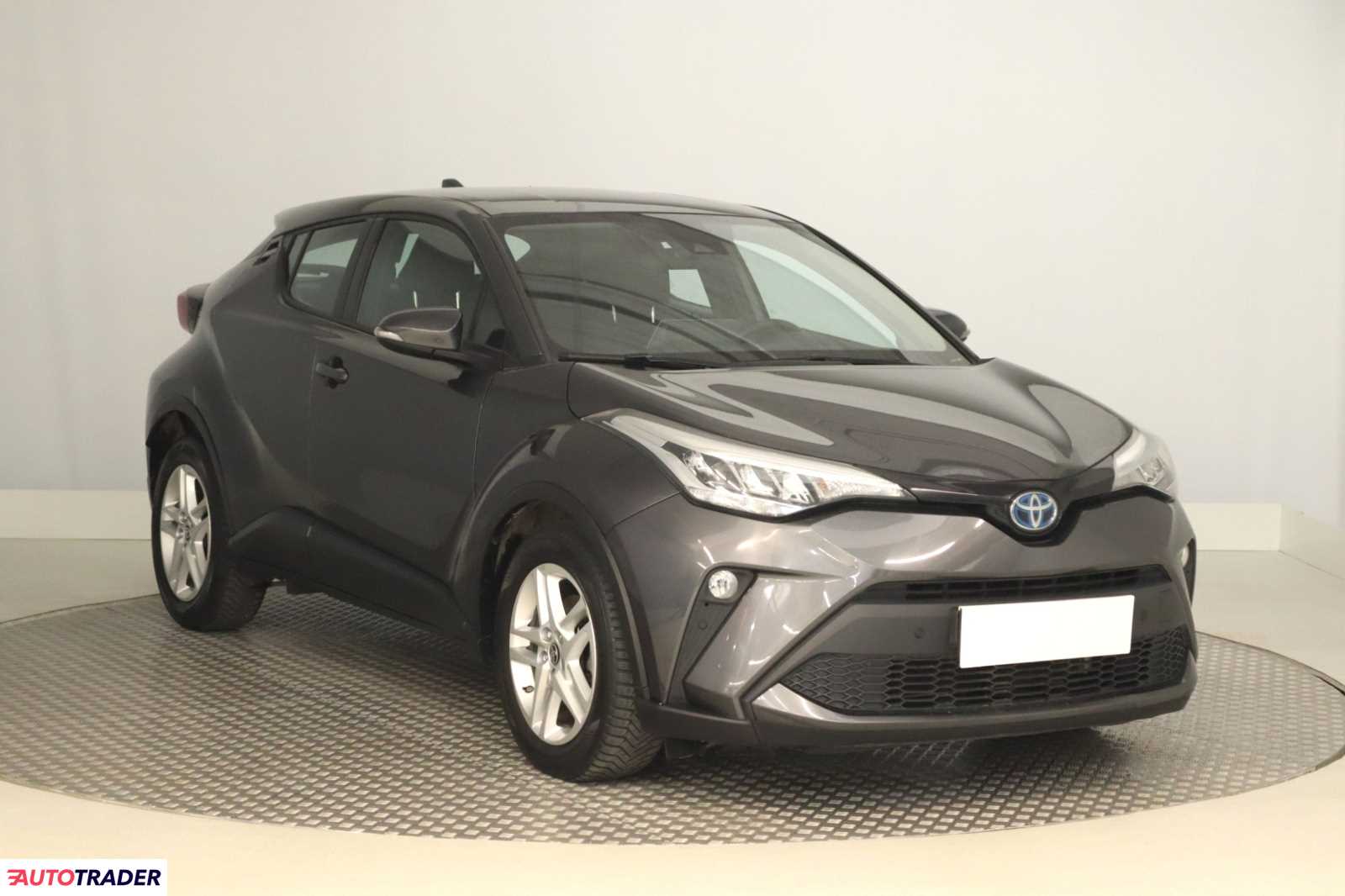 Toyota C-HR 2023 1.8 120 KM