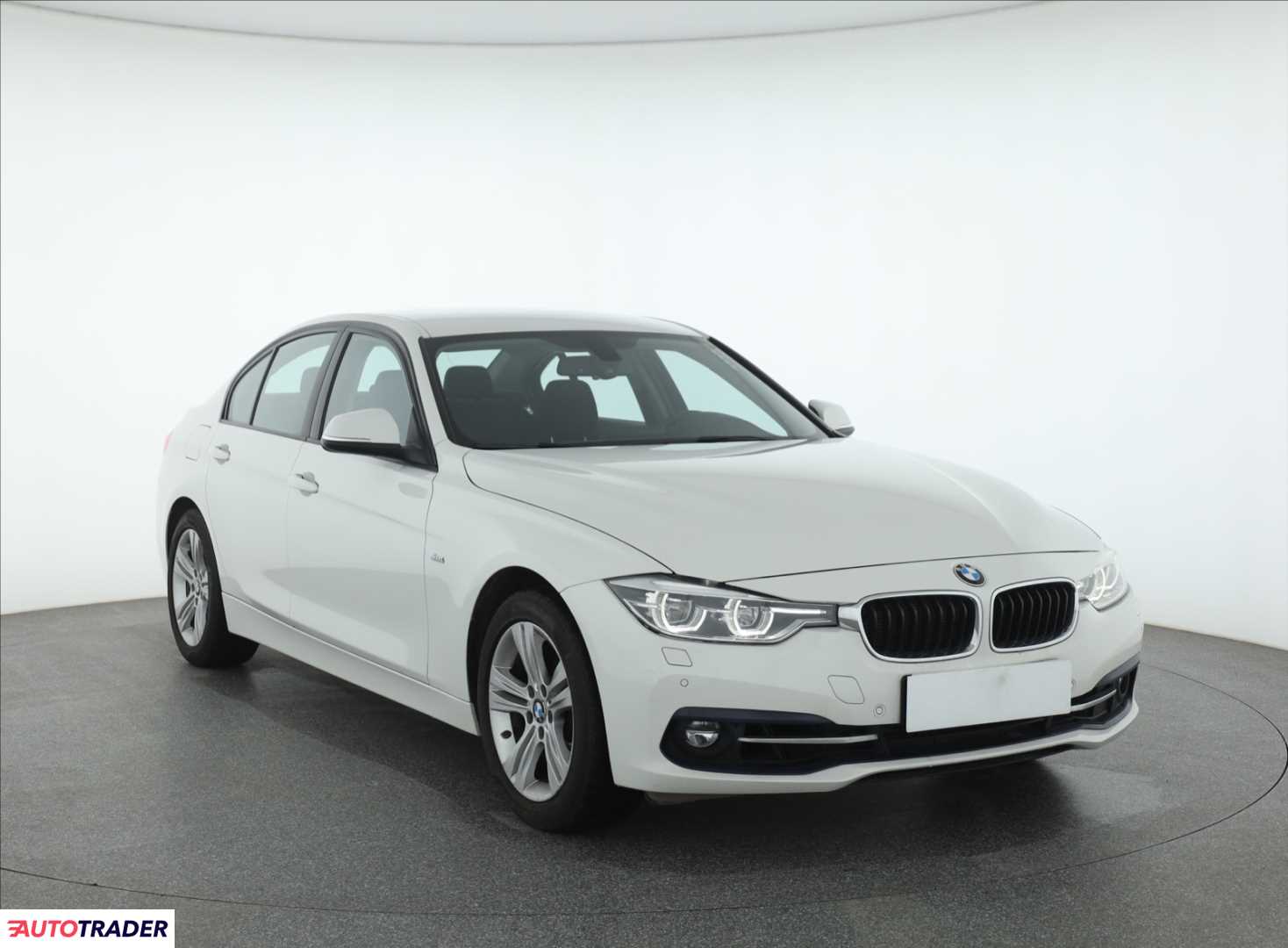 BMW 318 2015 1.5 134 KM