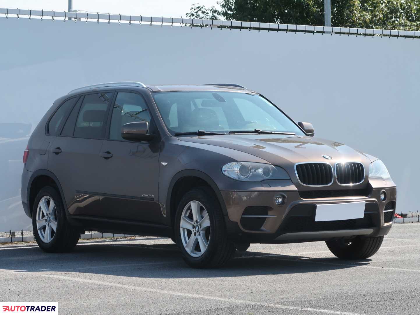 BMW X5 2012 3.0 241 KM