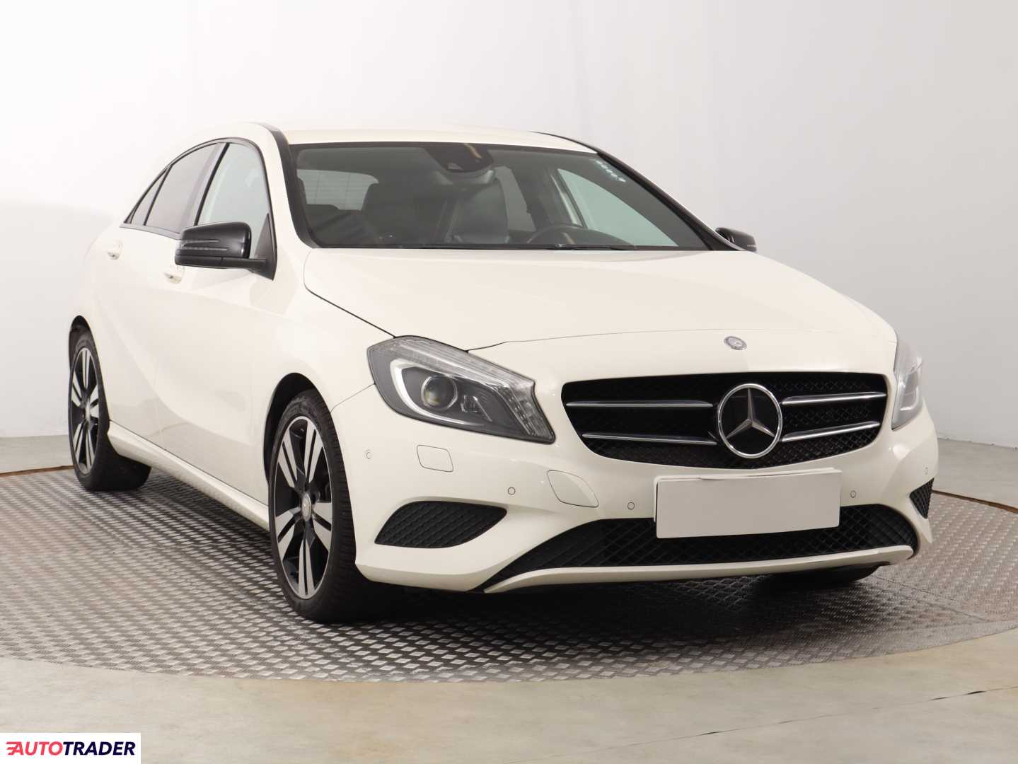 Mercedes A-klasa 2014 1.6 120 KM Mercedes A-klasa 2014 1.6 120 KM