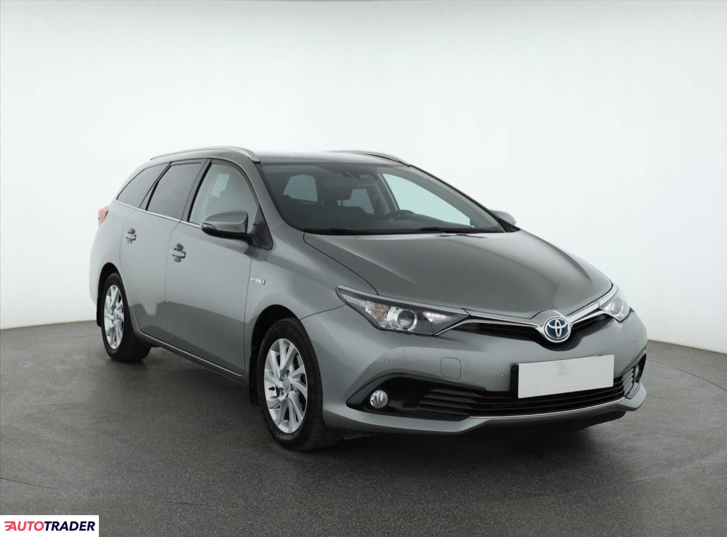 Toyota Auris 2018 1.8 134 KM