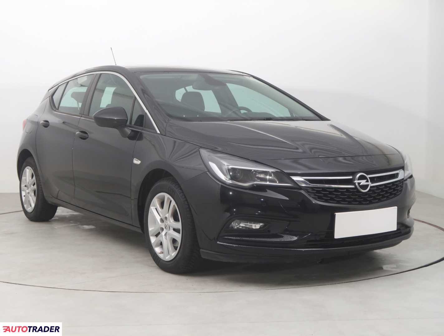 Opel Astra 2019 1.4 123 KM