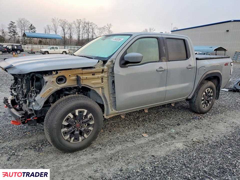 Nissan Frontier 2023 3