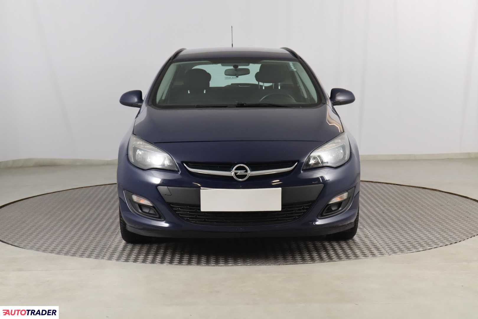 Opel Astra 2015 1.6 108 KM