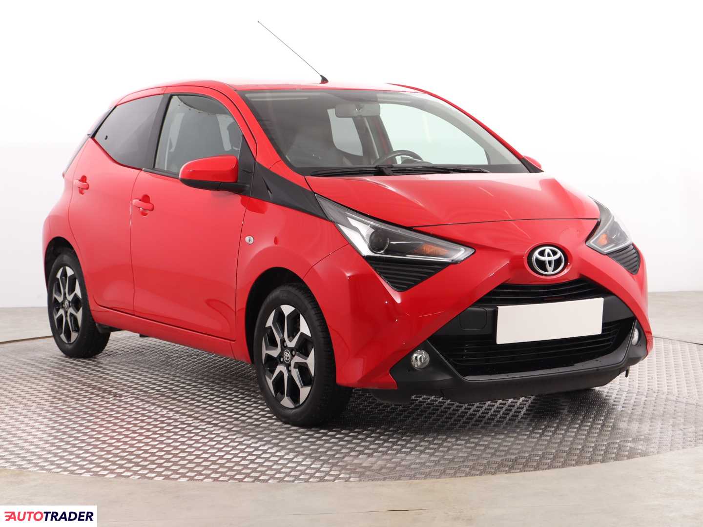 Toyota Aygo 1.0 71 KM 2019r. (Piaseczno)