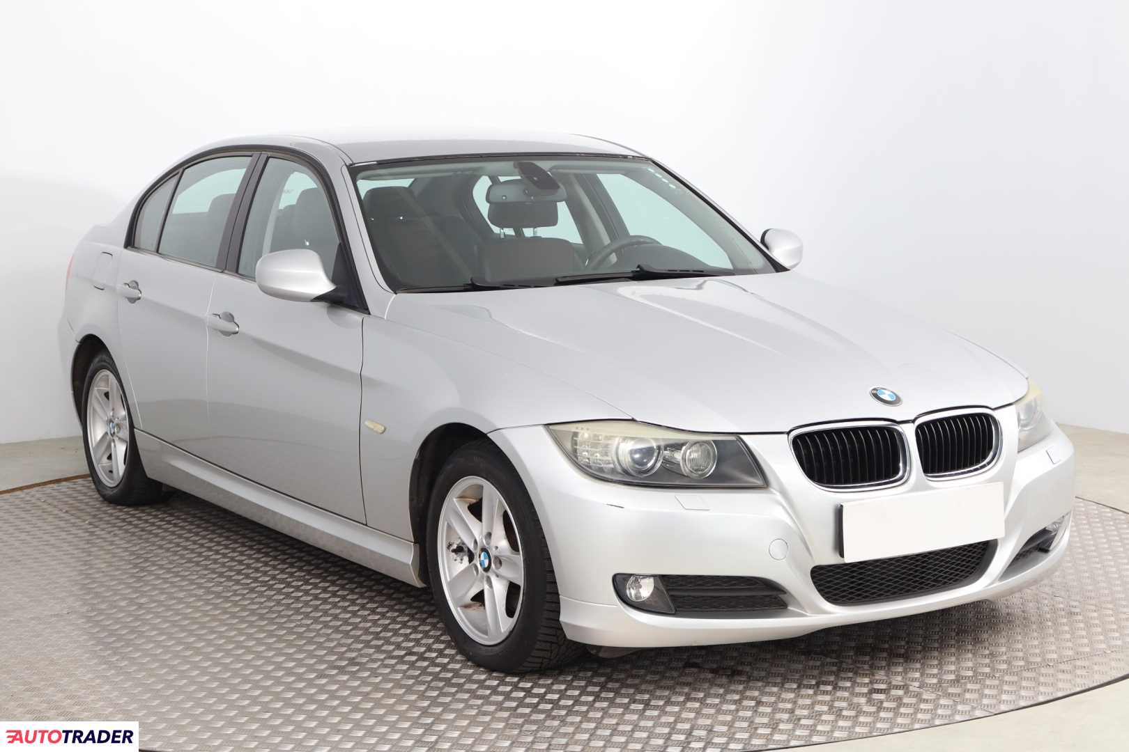 BMW 318 2009 2.0 140 KM