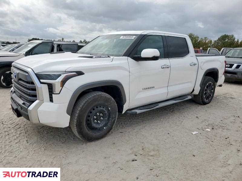 Toyota Tundra 2023 3