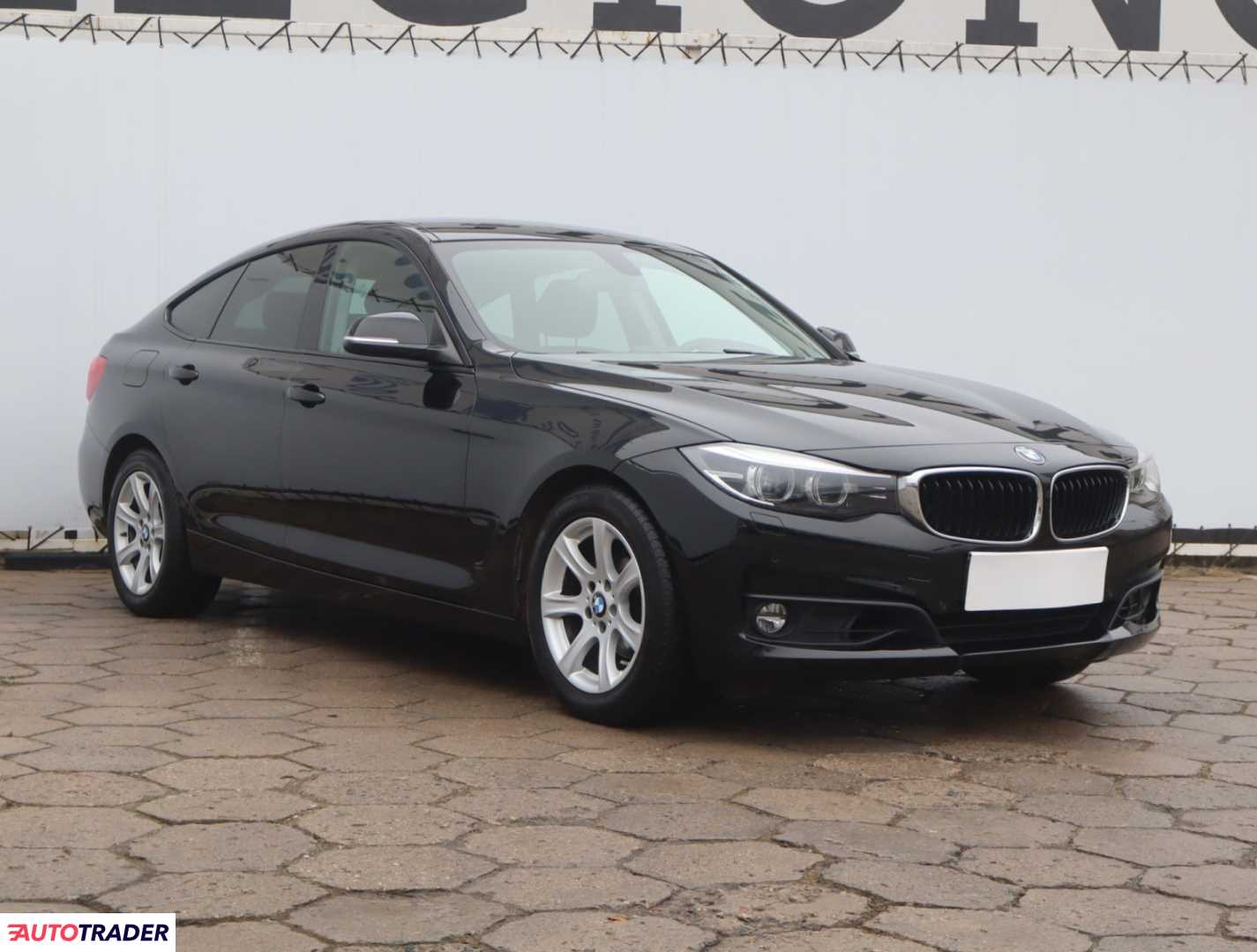 BMW 320 Gran Turismo 2017 2.0 181 KM
