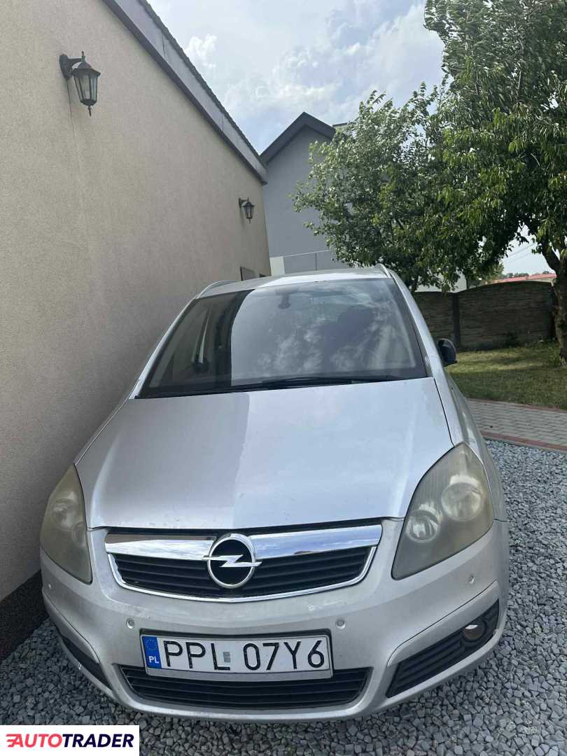 Opel Zafira 2007 1.9 120 KM