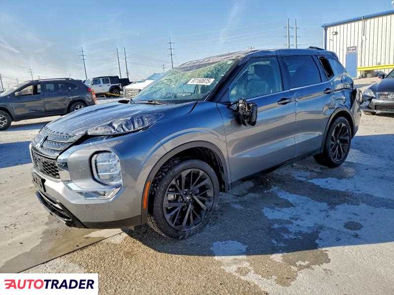 Mitsubishi Outlander 2023 2
