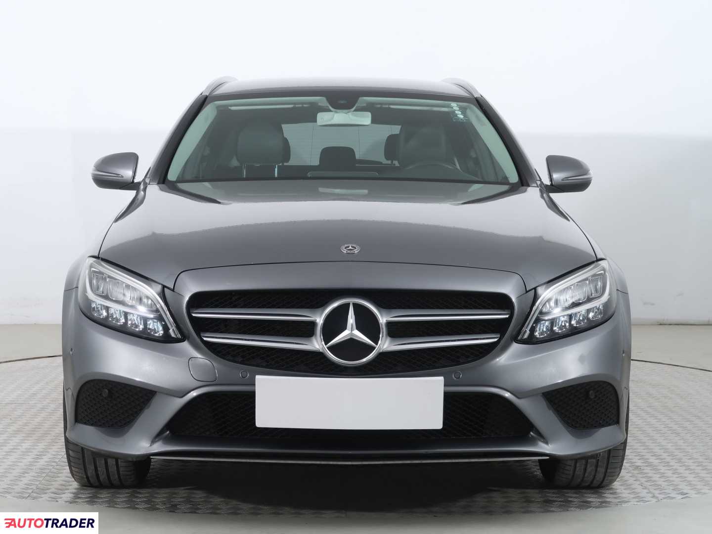 Mercedes C-klasa 2019 1.6 154 KM