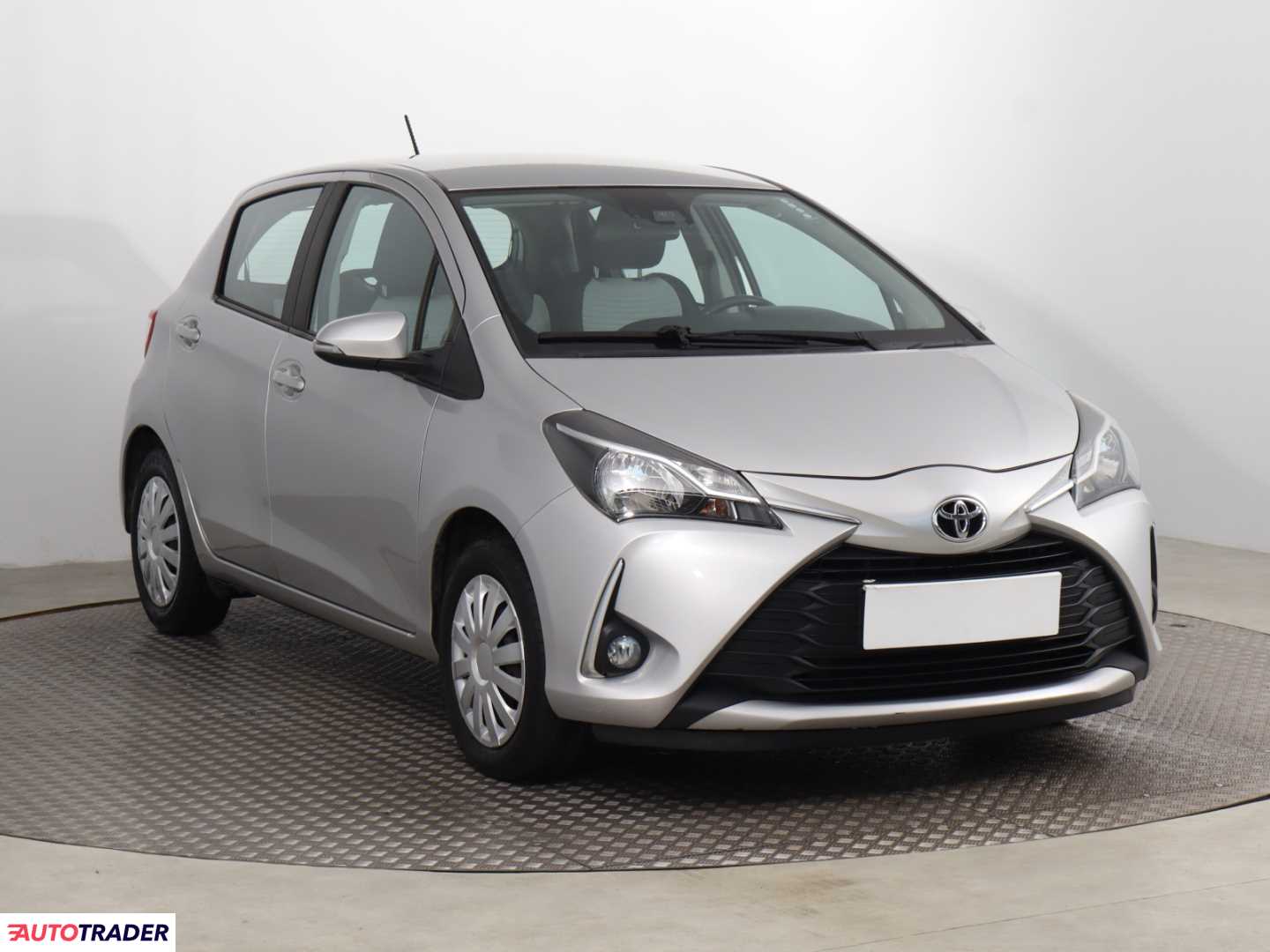 Toyota Yaris 2018 1.5 109 KM Toyota Yaris 2018 1.5 109 KM