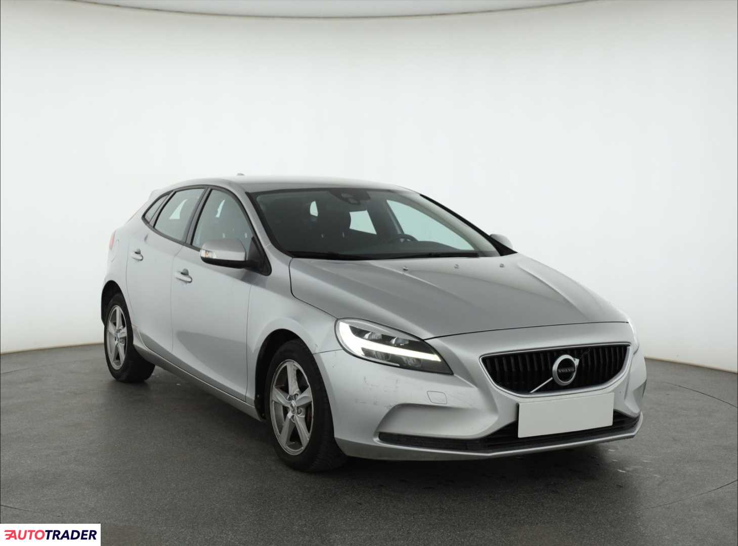 Volvo V40 2017 2.0 147 KM