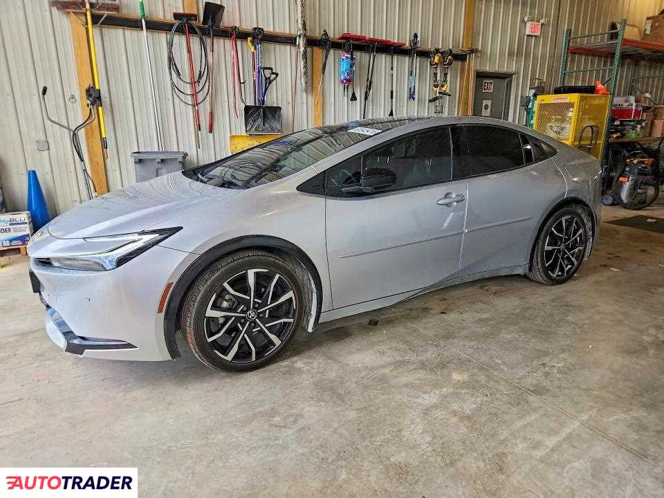 Toyota Prius 2024 2