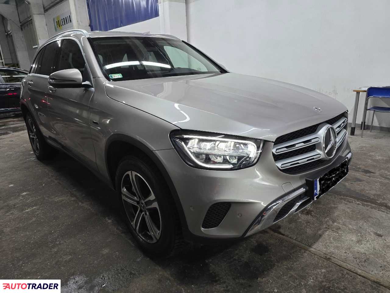 Mercedes GLC 2.0 hybrydowy 306 KM 2020r. (Piaseczno, k. Warszawy POLUB NAS NA: https://www.facebook.com/poleasingowesamochody/ i bądź zawsze na bieżąco z ofertą.)