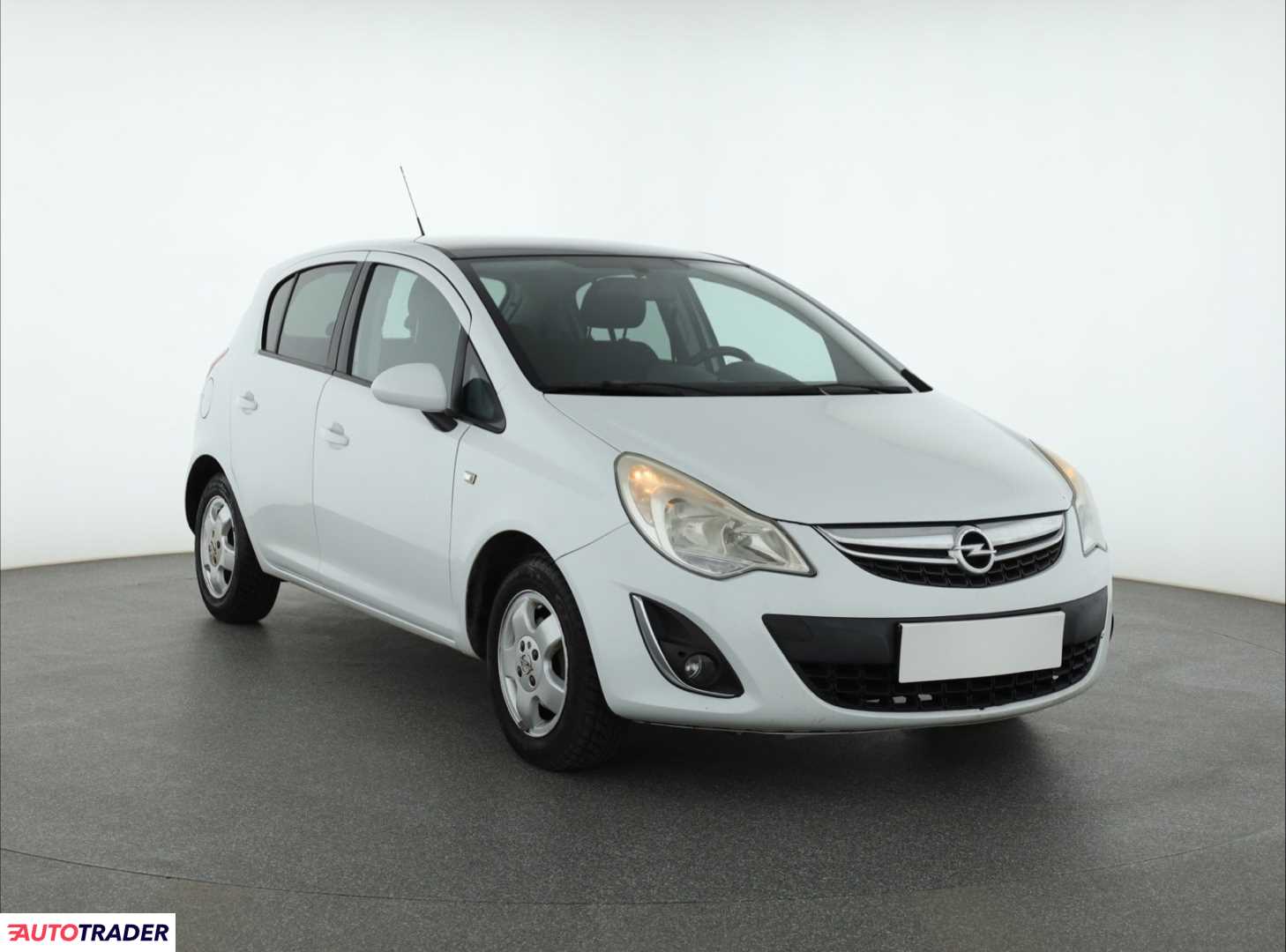 Opel Corsa 1.4 99 KM 2012r. (Piaseczno)