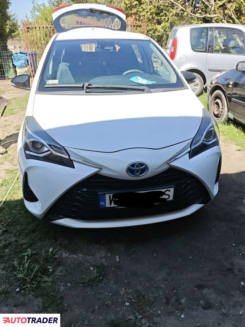 Toyota Yaris 2017 1.5 73 KM