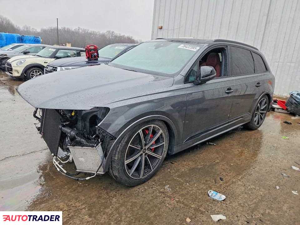 Audi Q7 2022 4